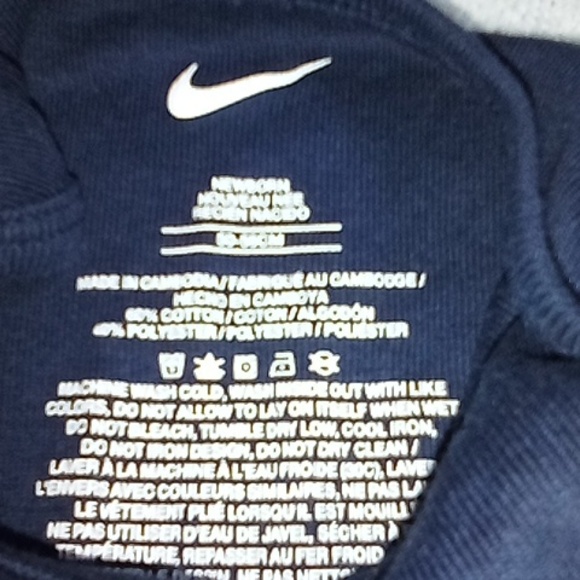 Like New, Nike Newborn Baby Girls Outfit, Bodysuit & Athletic Legging Pants Set - Picture 8 of 9